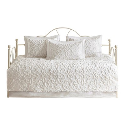 Gracie Mills Eldridge 5-Piece Tufted Chenille Floral Medallion Daybed Set - Daybed - Off-White