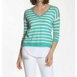 Women's Wo's Striped Swing V Neck Top - LABEL+thread - 1 of 4