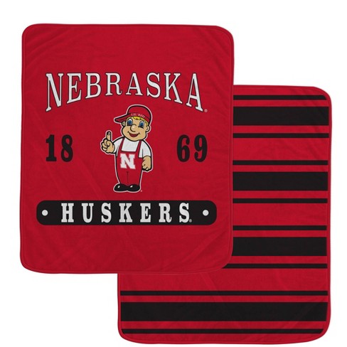 NEBRASKA 60X80 ROYAL shops PLUSH BLANKETS