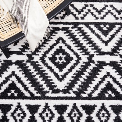 Augustine 6'4" Black/Ivory Synthetic Flat Woven Square Rug