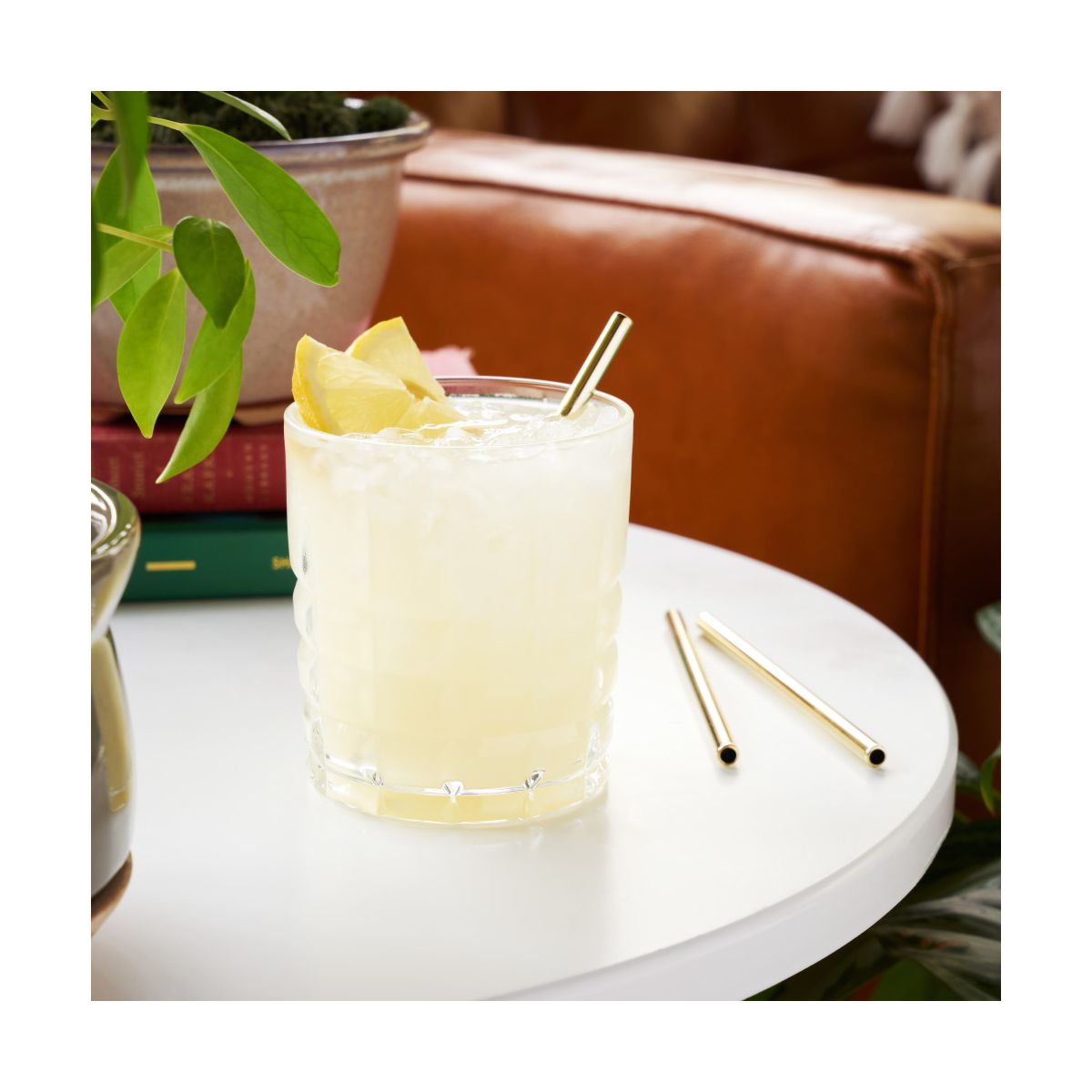 Viski Set of 6 Gold Stainless Steel Straws, 5” Reusable Short Metal Straws for Lowball Glasses, Anniversary, Home Bar Tools, Gifts for Cocktail Lovers - thumbnail 4