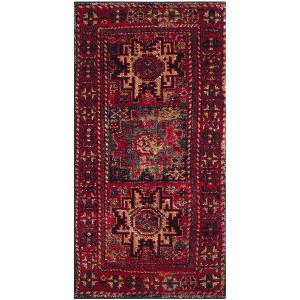 Vintage Hamadan VTH213 Power Loomed Indoor Rugs - Safavieh - 1 of 4