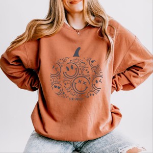 Simply Sage Market S.W.Smiley Pumpkin Outline Lightweight Garment Dyed Sweatshirt - 1 of 4