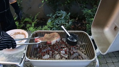 Outset Tongs - Thumbnail 3