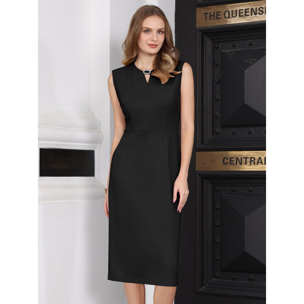 Женские платья INSPIRE CHIC Women's Sleeveless Choker V Neck Trendy Work Knee Length Pencil Dress Small Black — фото 2