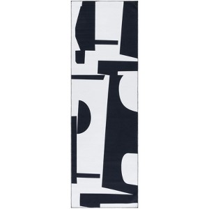 Malibu MBU822 Power Loomed Machine Washable Skid-Resistant Indoor Rugs - Safavieh - 1 of 4