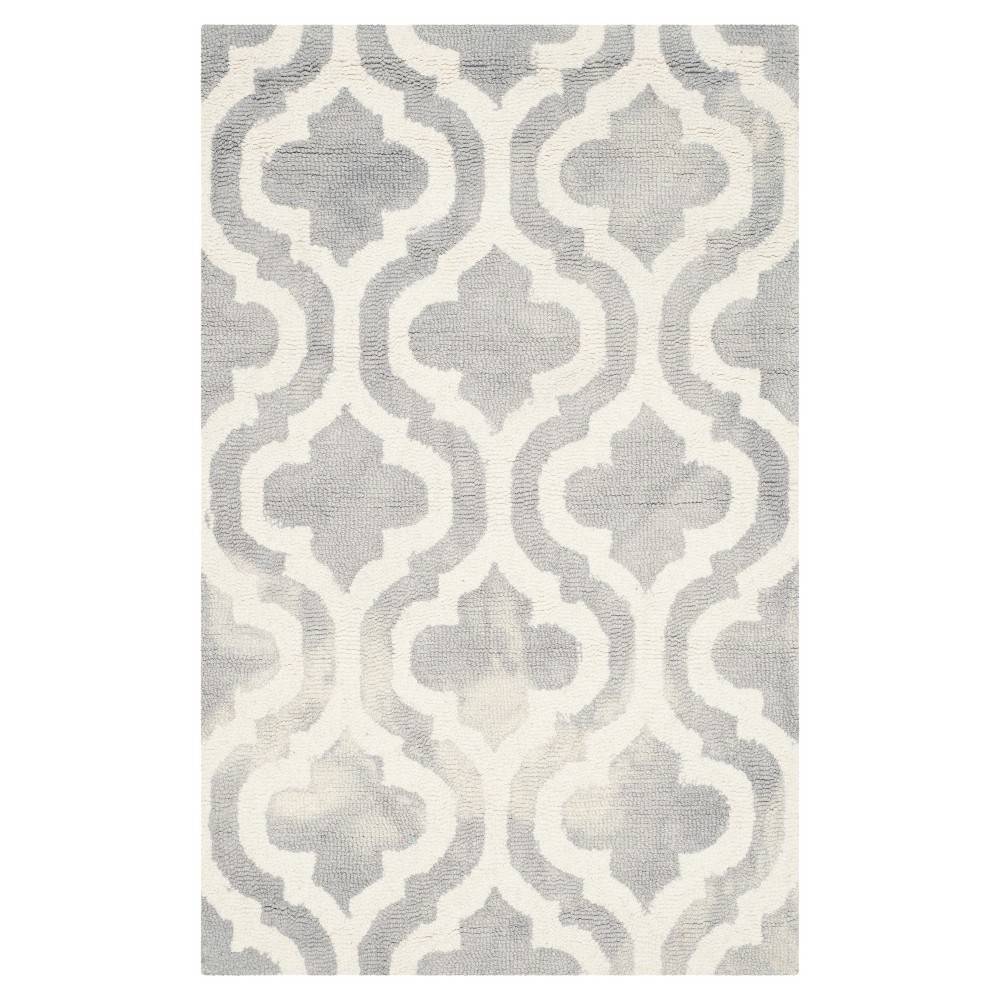 Harper Accent Rug - Gray / Ivory (2'6inx4') - Safavieh