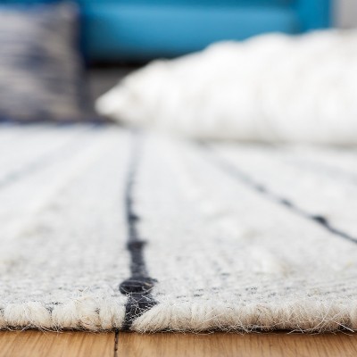 Vermont Ivory and Black 6' x 6' Wool Cotton Square Rug