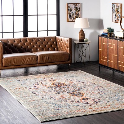 Elegant Gray Distressed Medallion 5' x 7' Synthetic Area Rug