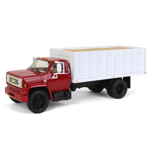 First Gear 1 34 Red & White 1970s Chevrolet C65 Grain Truck With Corn 