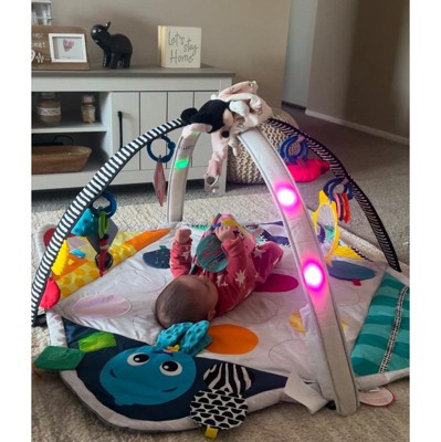 thumbnail interactive-video image 1 of Kinderkraft 4SMART Contrasting Sensory Mat Review 1 of 10