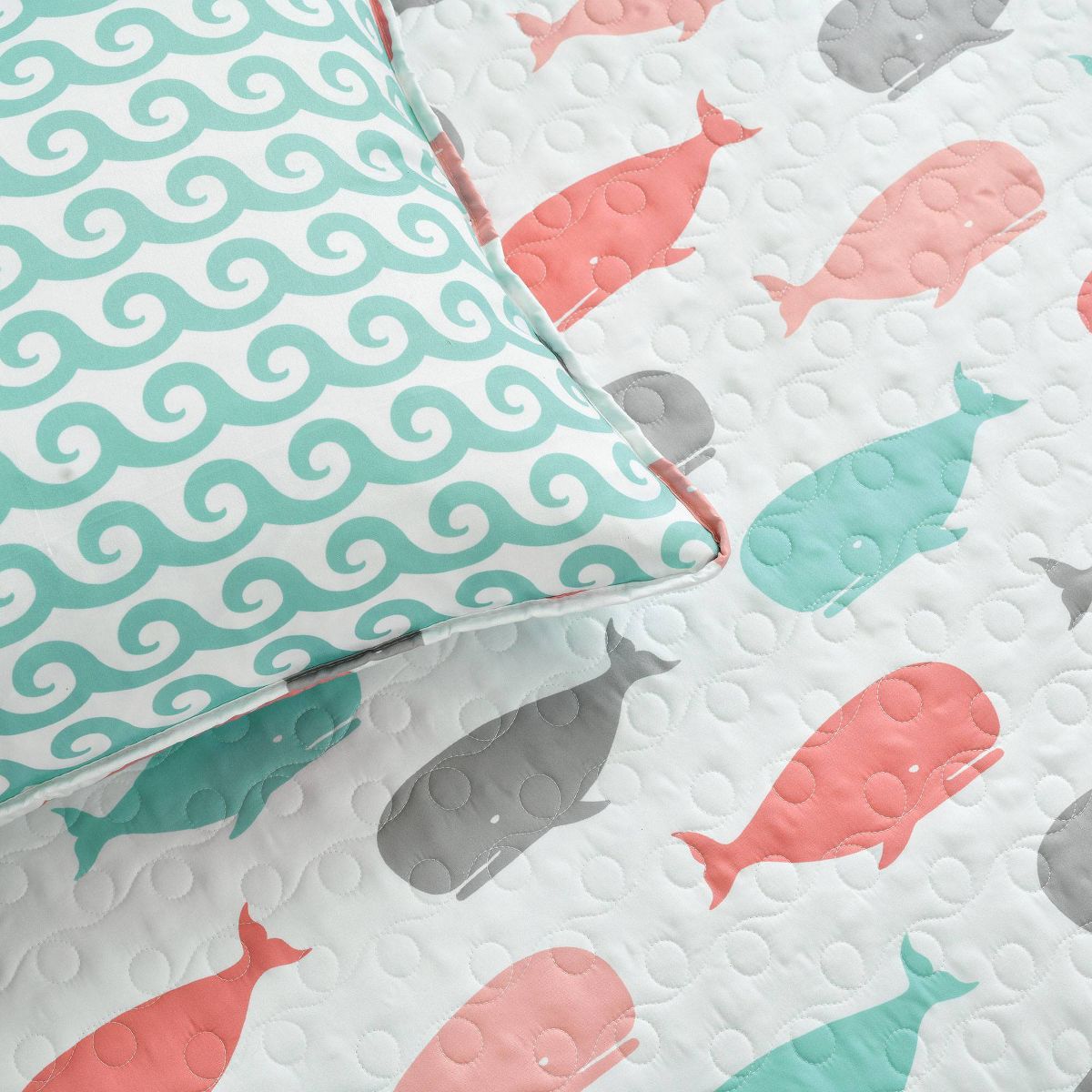Whale Bedding Set with Whale Throw Pillow - Lush Décor - thumbnail 9