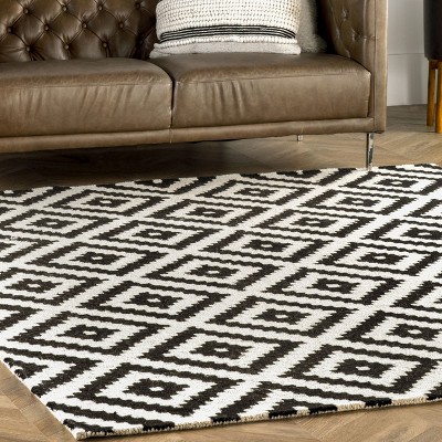 Scandinavian Diamond Handmade Wool Runner Rug in Black