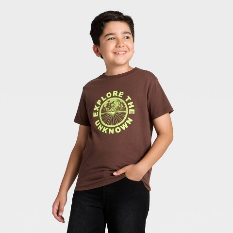 Детские Cat & Jack Boys' Short Sleeve 'Explore the Unknown' Graphic T-Shirt - Cat & Jack™ Brown M