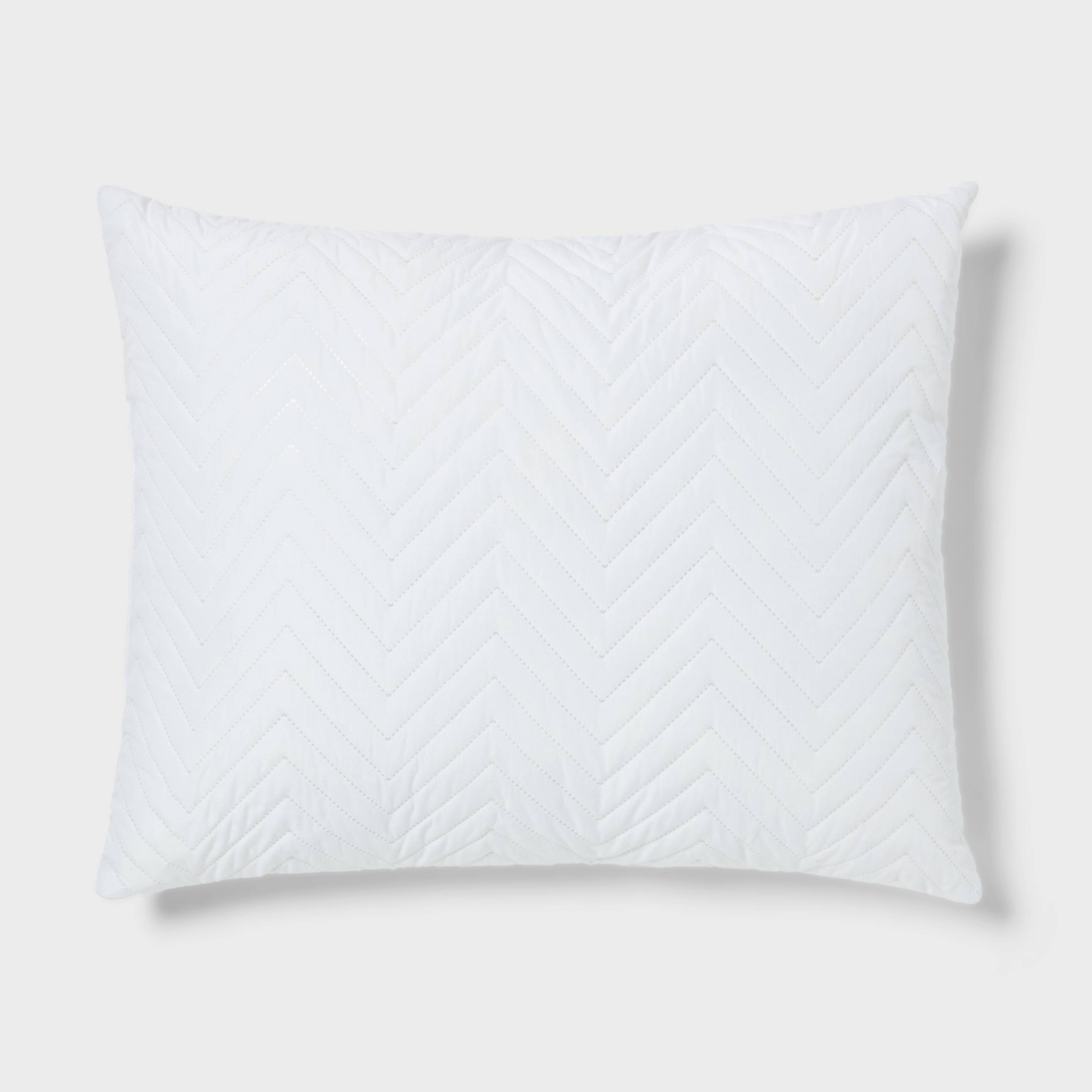 Standard/Queen Medium Shredded Memory Foam Pillow - Room Essentials™