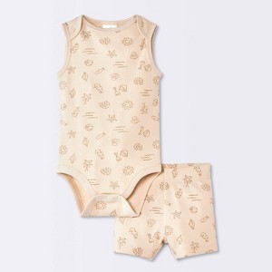 Baby 2pc Seashell Bodysuit and Shorts Set - Cloud Island™ Beige