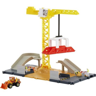Matchbox Action Drivers Construction Playset, Moving Crane, Car-Activated Features, Includes 1 Matchbox Toy Bulldozer,