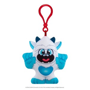 Elf on the Shelf Plushee Pals Mini Clip-On – Sno Biggie Yeti, 4", Ages 3 and Up - 1 of 2