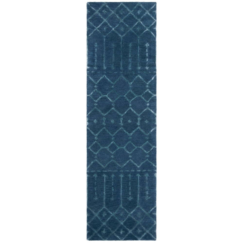  Geometric Design Tufted Runner Navy/Silver