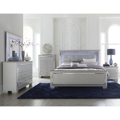 Vynxaria Glamorous Silver Nightstand: Luxurious Design with Faux Alligator Embossed Drawers & LED Lighting