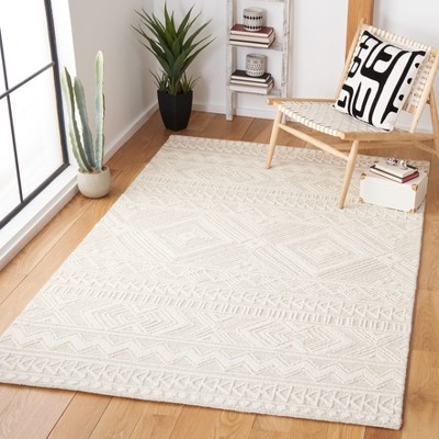 Gray and Ivory Hand-Tufted Wool Area Rug, 3' x 5'