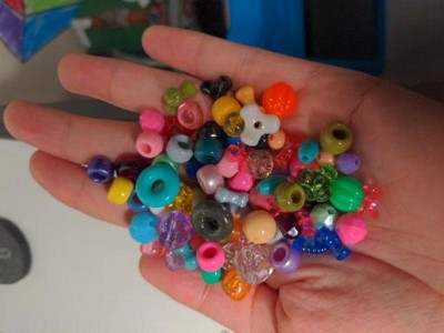 Cousin Fun Value Plastic Beads, Assorted - 16 oz pack