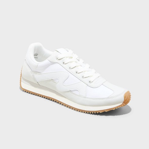 White sneakers memory discount foam