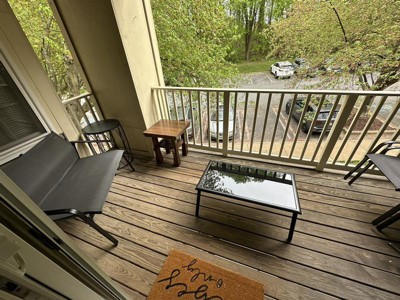 Guest review image 1 of 2, zoom in