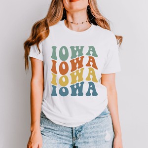 Simply Sage Market Iowa Retro Wavy Short Sleeve Tee - 1 of 4