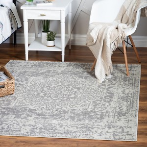 Unique Loom    Richmond Medallion Area Rug - 1 of 4