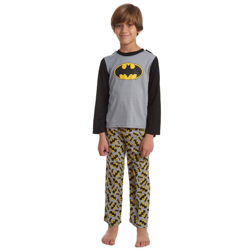 DC Comics Justice League Superman Batman Pajama Shirt and Pants Detachable Cape Sleep Set Little Kid to Big Kid, 3 of 9