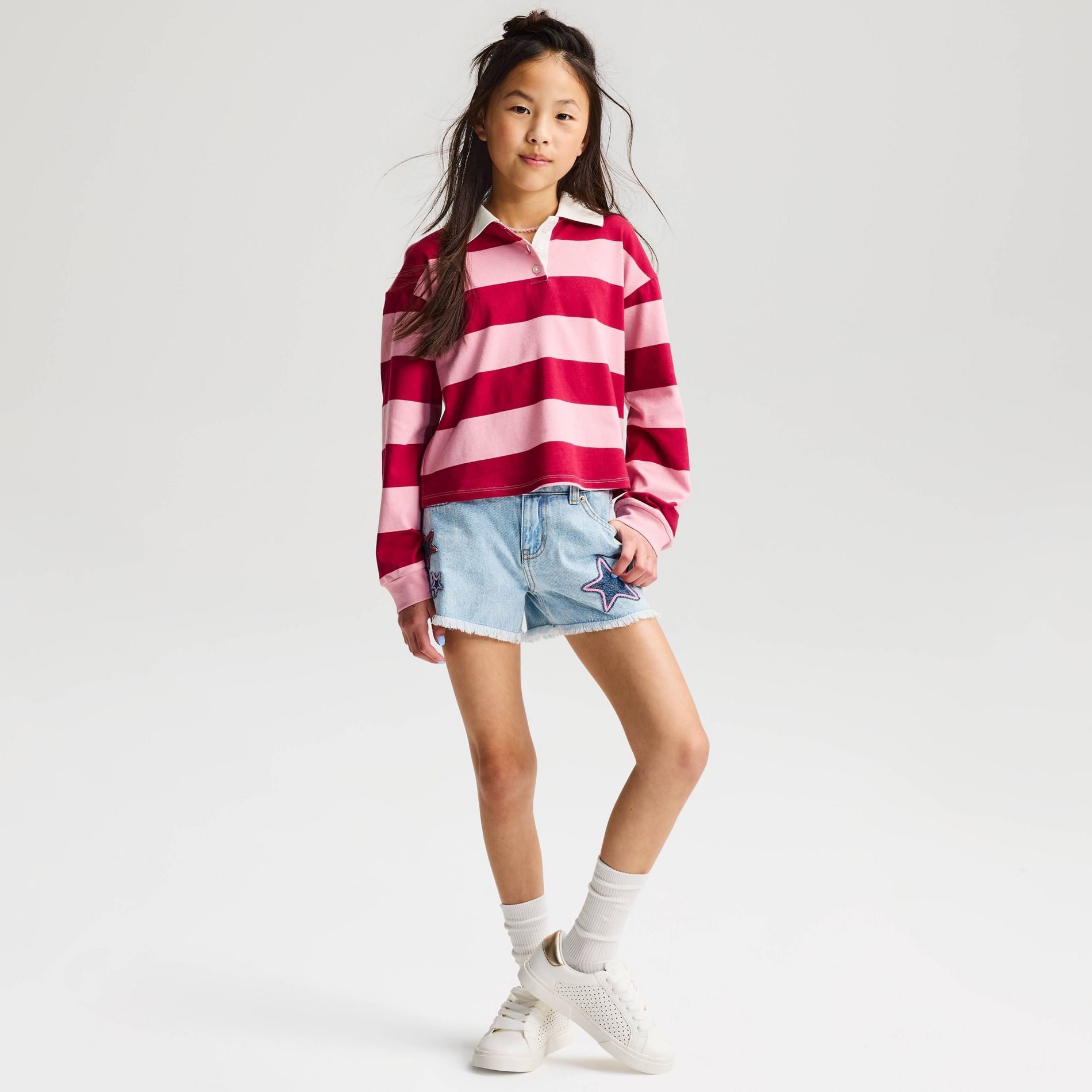 Girls' Mid-Rise Star Patch Cutoff Jean Shorts - Cat & Jack™ Light Wash