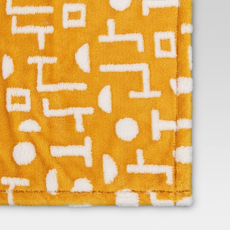 Patterned Angular Geometric Jacquard Faux Shearling Throw Blanket Yellow - Room Essentials&#8482;, 5 of 9