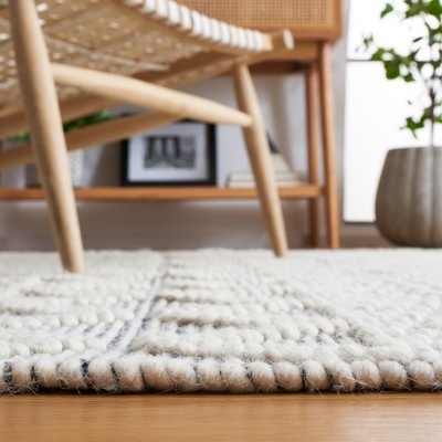 Ivory and Blue Hand-Knotted Wool and Cotton Rug, 4' x 6'