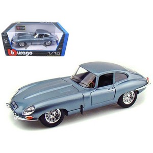 1961 Jaguar E Type Coupe Blue Metallic 1/18 Diecast Model Car by Bburago - 1 of 4