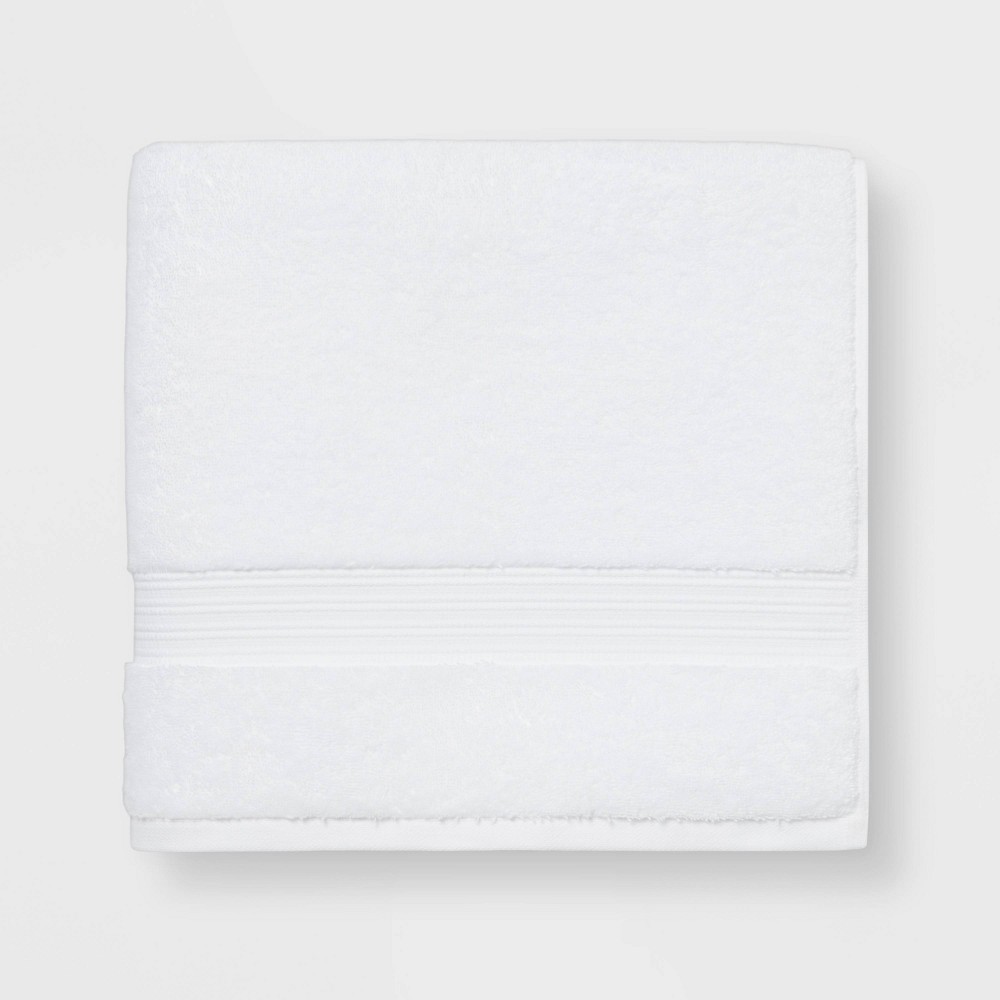 (( pack of 4 towel)) Antimicrobial Bath Towel White - Threshold™