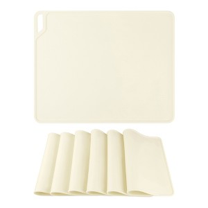 REGALWOVEN Silicone Heat Resistant Non-Slip Easy to Take Washable Placemats 15" x 12" 6 Pcs - 1 of 4