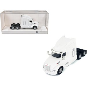 Peterbilt 579 Sleeper Cab White 1/87 (HO) Scale Plastic Model Car by HO Logistics - 1 of 4