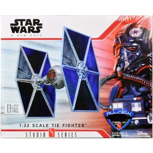 Skill 2 Model Kit Tie Fighter "Star Wars: Episode IV – A New Hope" (1977) Movie 1/32 Scale Model by AMT - 1 of 4