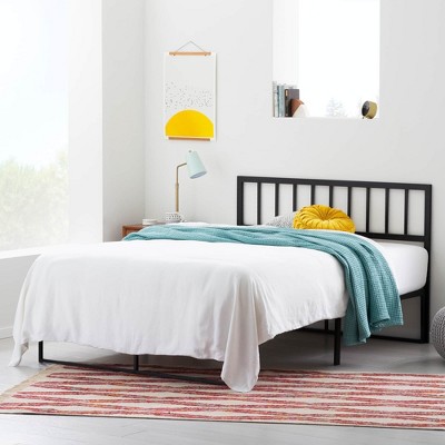 California King Platform Bed with Metal Headboard for Bedroom