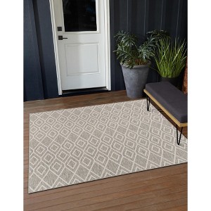 Jill Zarin Outdoor Turks and Caicos Trellis Woven Area Rug - 1 of 4