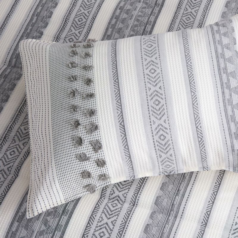 Yarn-Dyed Jacquard Cotton Duvet Cover Set with Waffle and Tufted Dots, 3 of 8