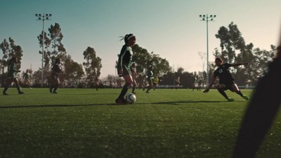 Gatorade GX Fruit Punch Flavor Pod - 13 fl oz Bottle: Kosher, Energy Drink Mix, 2 of 8, play video