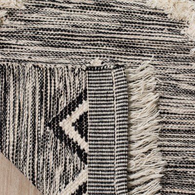 Handmade Black Wool Rectangular Area Rug 2'3" x 4'