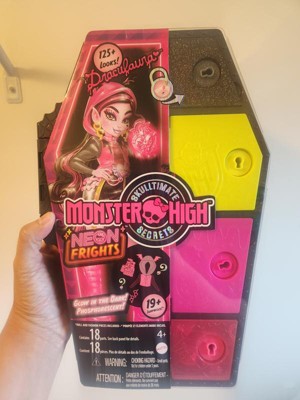 Monster High 12.75'' Skulltimate Secrets Neon Frights Draculaura Fashion  Doll : Target