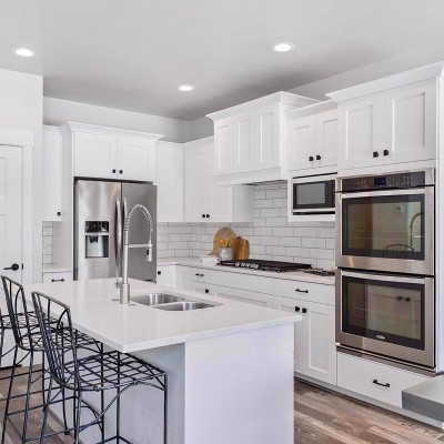 Sleek White Aluminum 6" LED Downlight with Night Light Mode