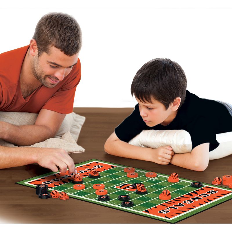 MasterPieces Officially licensed NFL Cincinnati Bengals Checkers Board Game for Families and Kids ages 6 and Up, 5 of 6