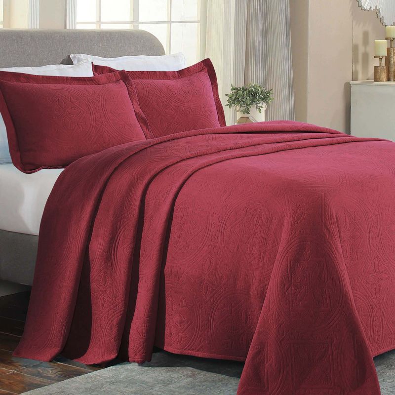 Celtic Textured Jacquard Matelass Scalloped Bedspread Set by Blue Nile Mills, 4 of 8