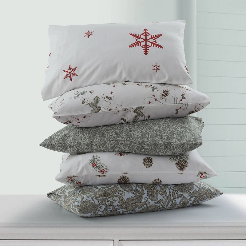 Tribeca Living Queen Pine Cones and Berries Portuguese Cotton Flannel Extra Deep Pocket Sheet Set, 3 of 4