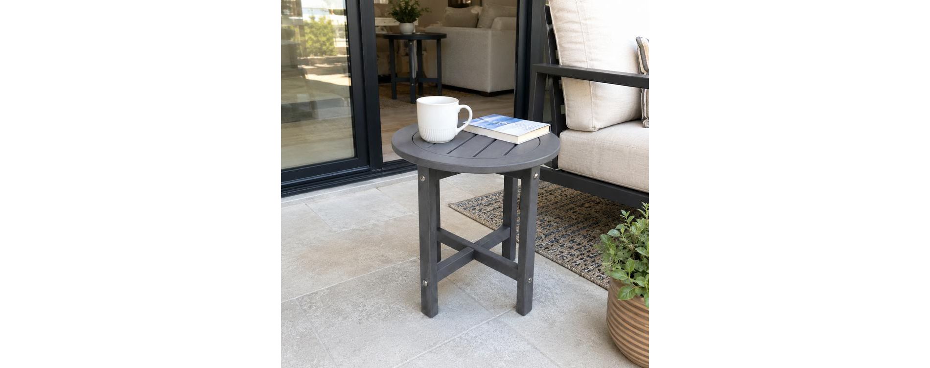 18 in. HDPE Round Outdoor Side Table, Weather-Resistant Patio End Table